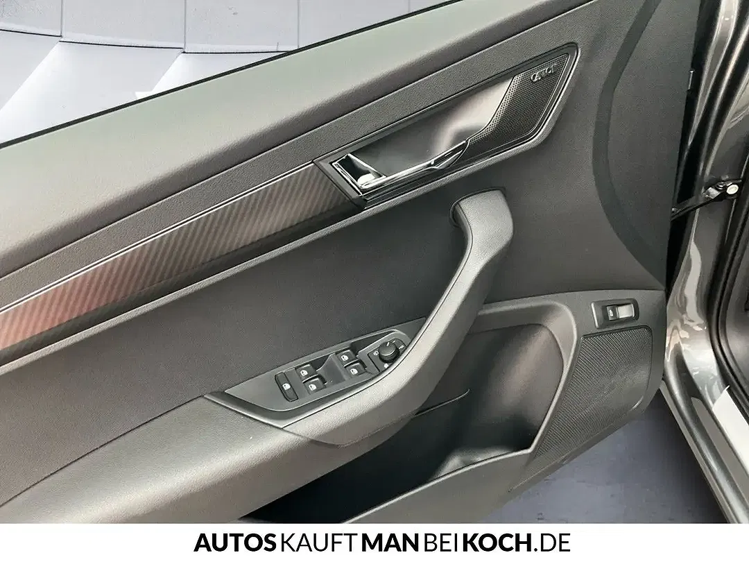 Skoda Karoq - Thumbnail 12