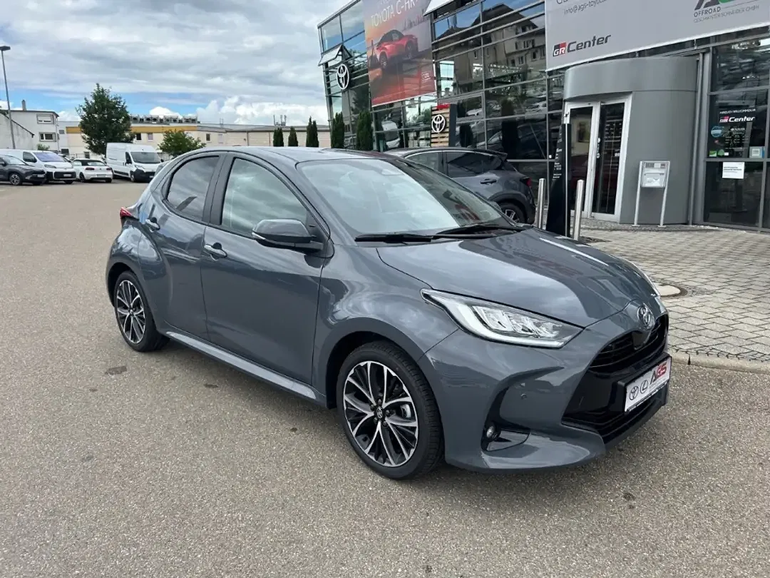 Toyota Yaris - Thumbnail 2