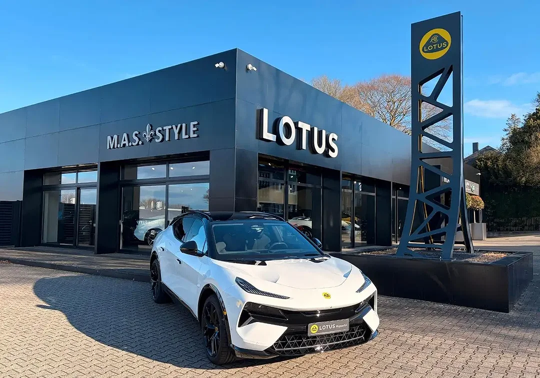 Lotus Eletre - Afbeelding 1