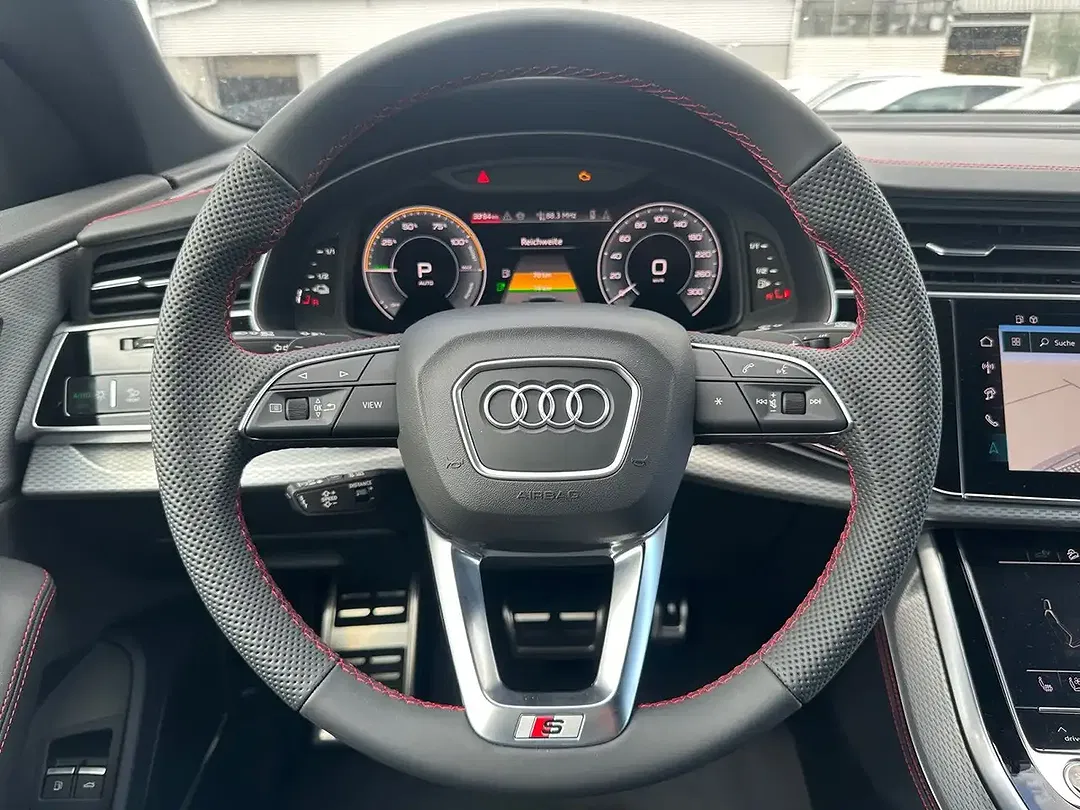 Audi Q8 - Thumbnail 13