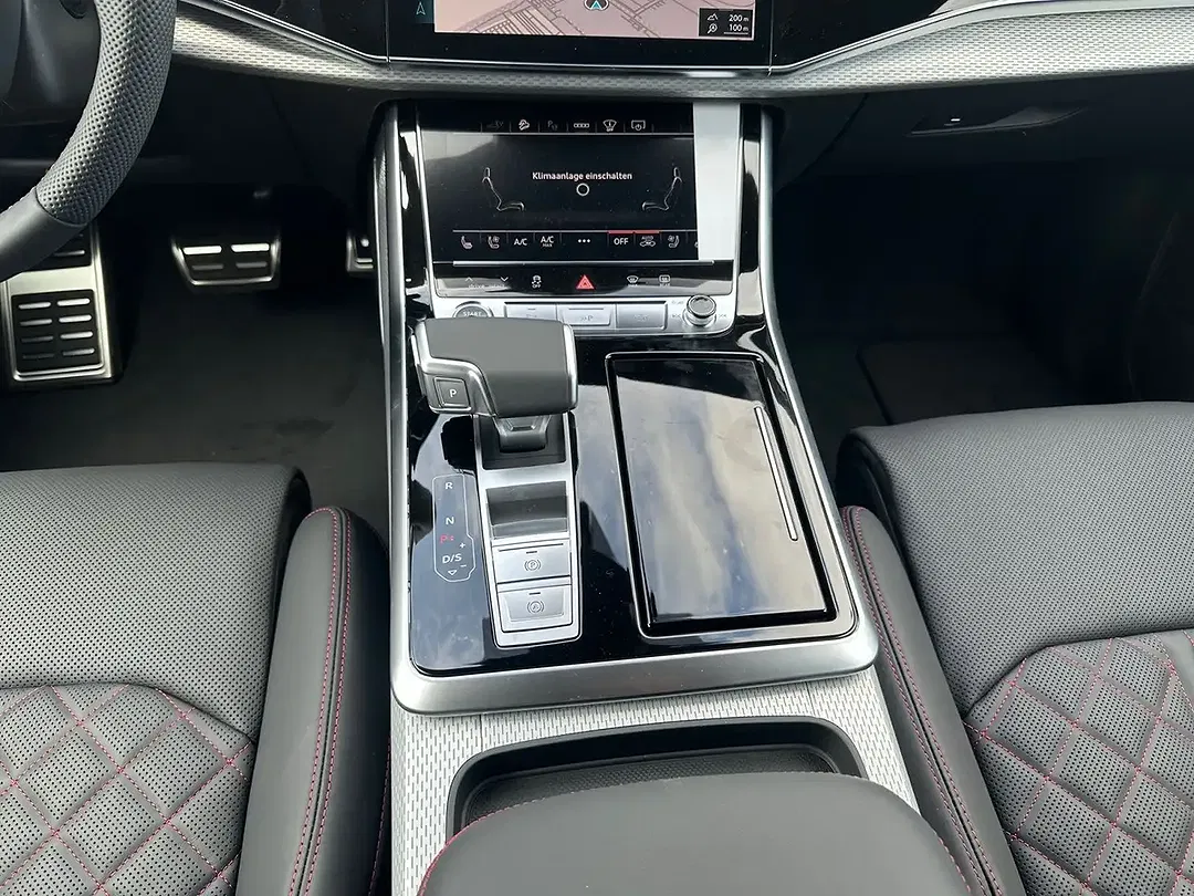 Audi Q8 - Thumbnail 15