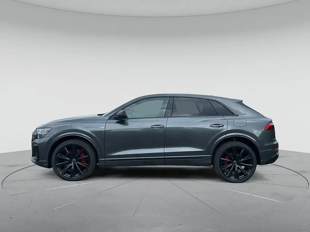 Audi Q8 - Thumbnail 4