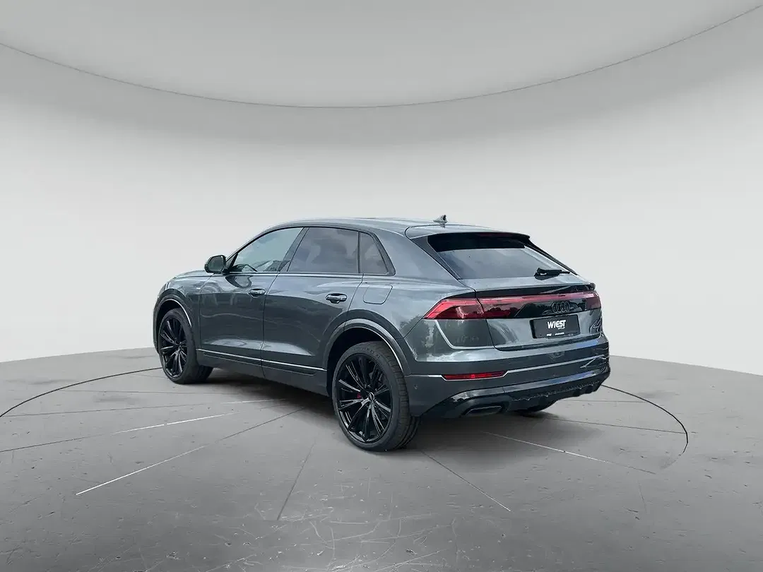 Audi Q8 - Thumbnail 5