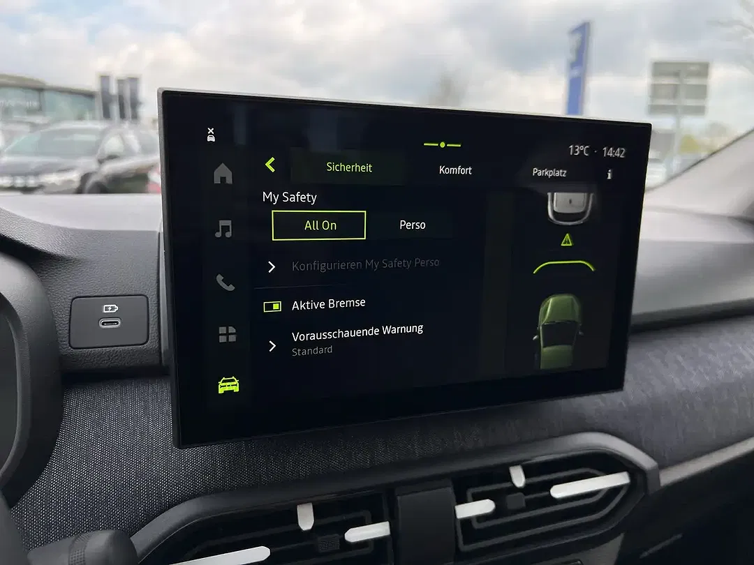 Dacia Sandero - Thumbnail 19