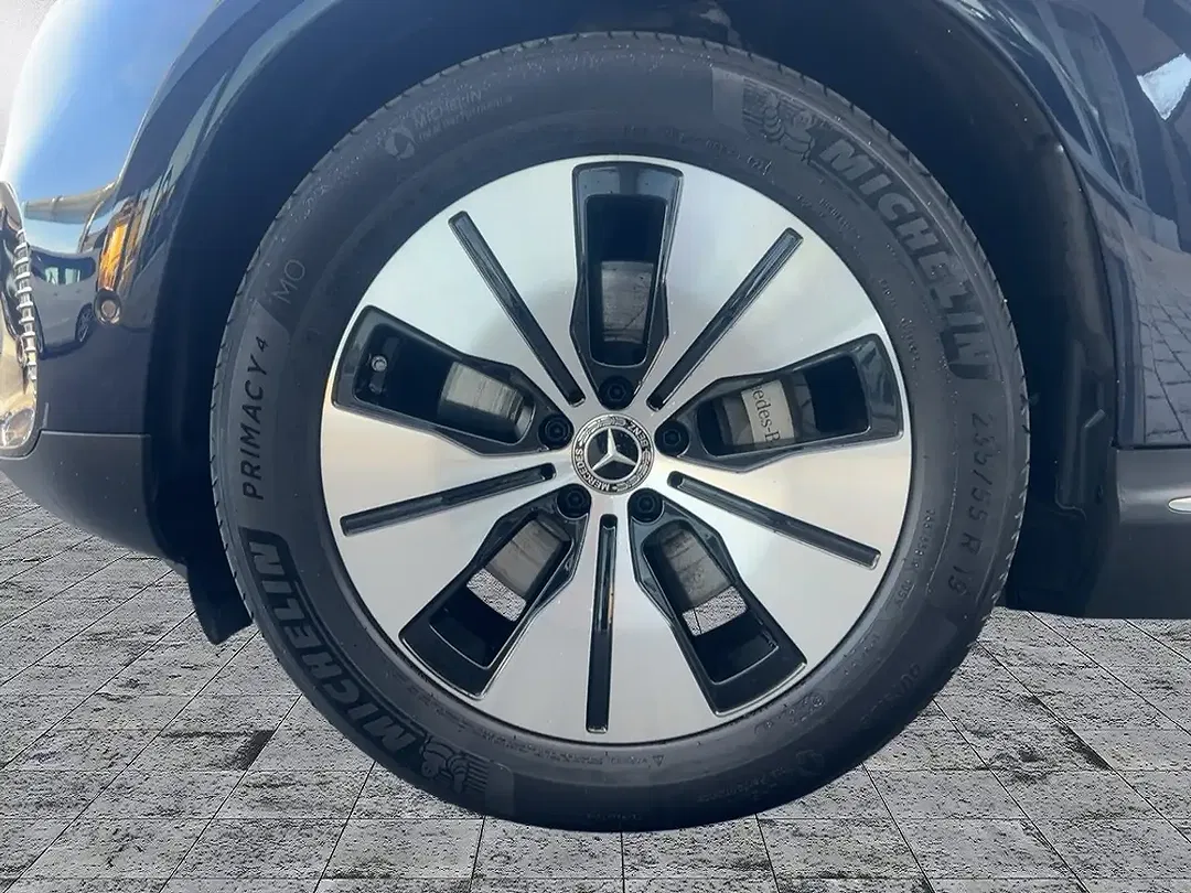 Mercedes-Benz EQC 400 - Thumbnail 6