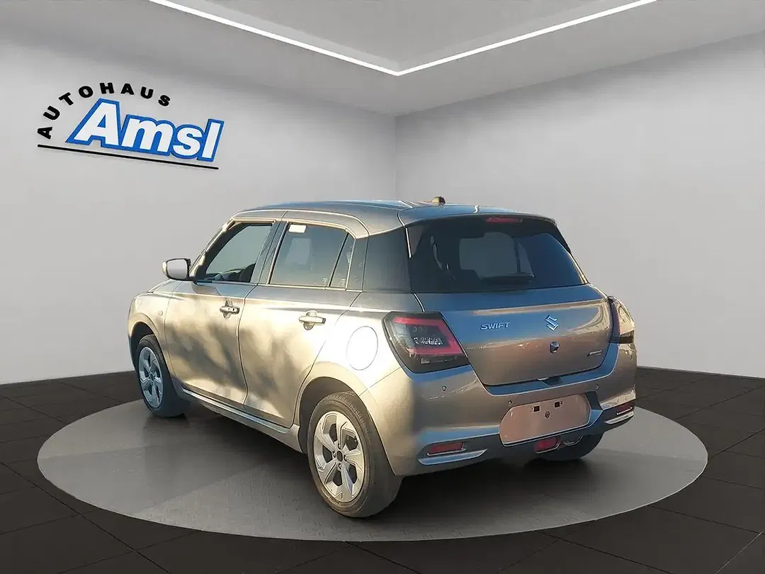 Suzuki Swift - Thumbnail 4
