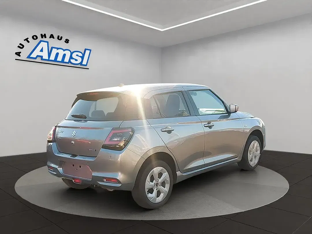 Suzuki Swift - Thumbnail 6