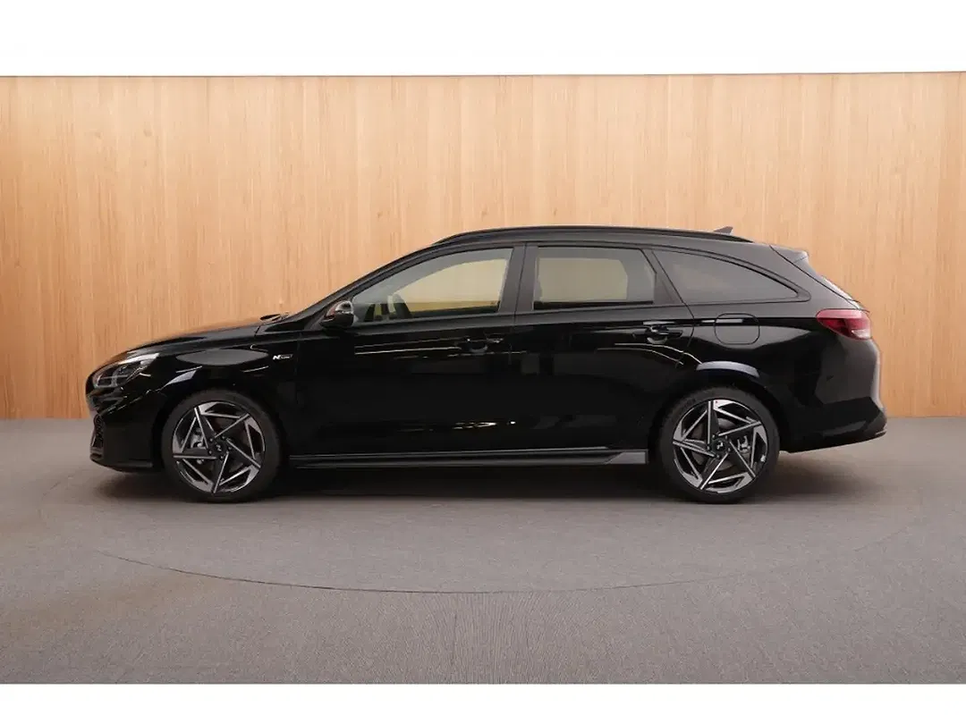 Hyundai i30 - Thumbnail 2