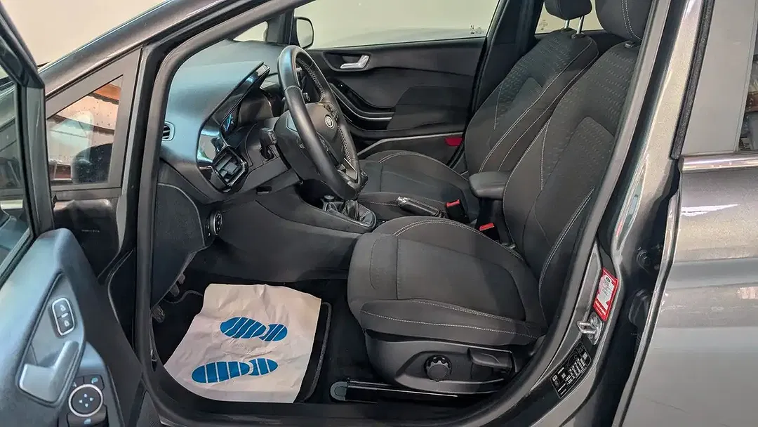 Ford Fiesta - Thumbnail 11