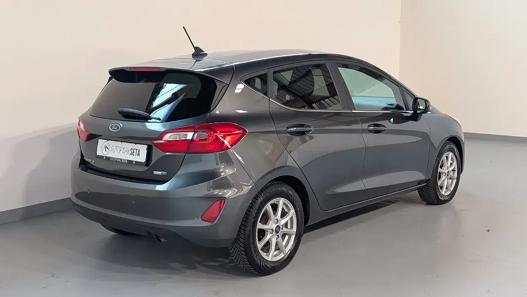 Ford Fiesta - Thumbnail 4