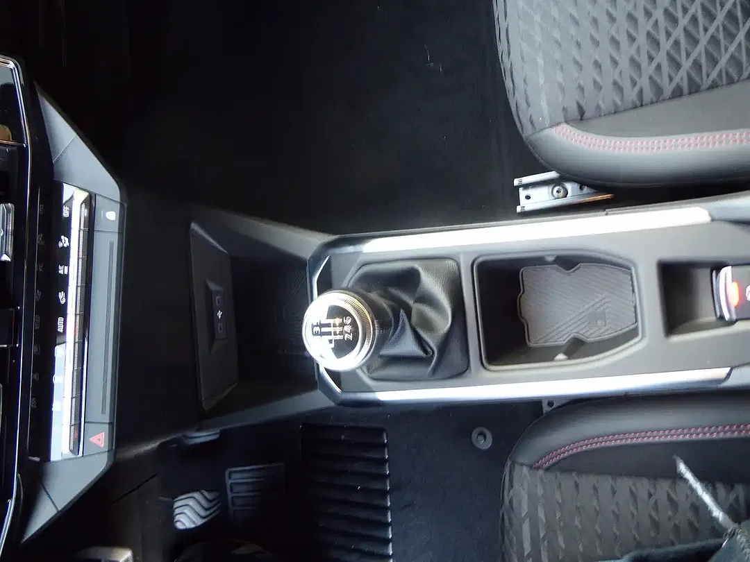 Renault Clio - Thumbnail 11