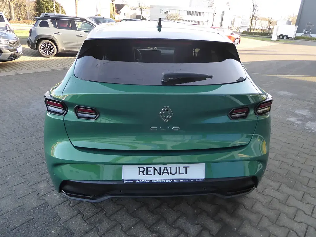 Renault Clio - Thumbnail 3