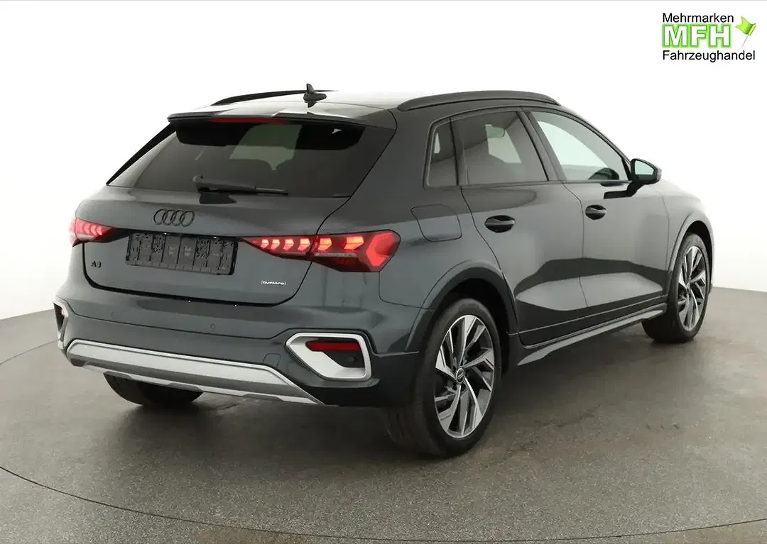Audi A3 - Thumbnail 2