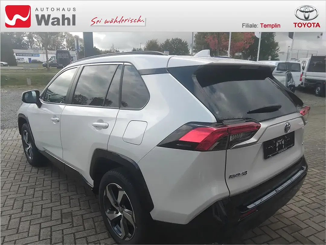 Toyota RAV 4 - Thumbnail 2