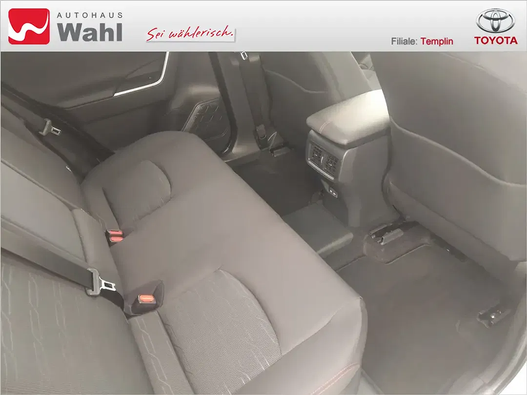 Toyota RAV 4 - Thumbnail 8