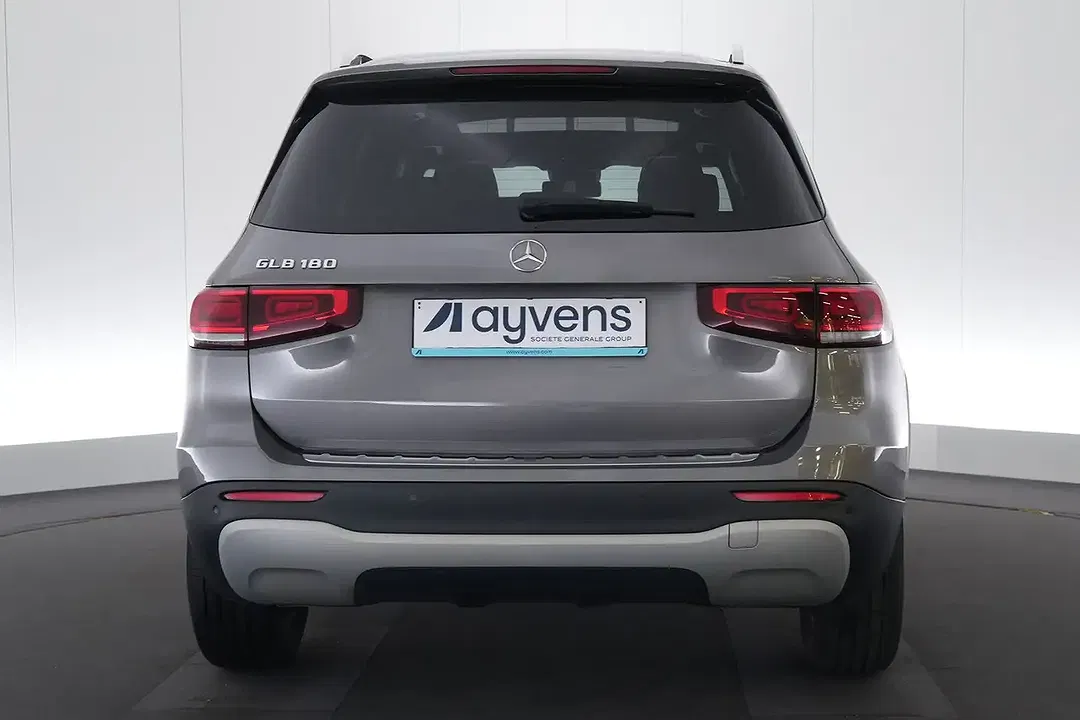 Mercedes-Benz GLB 180 - Thumbnail 8