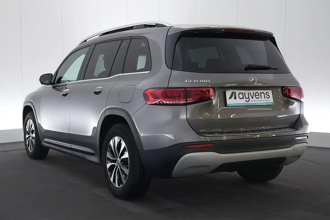 Mercedes-Benz GLB 180 - Thumbnail 9