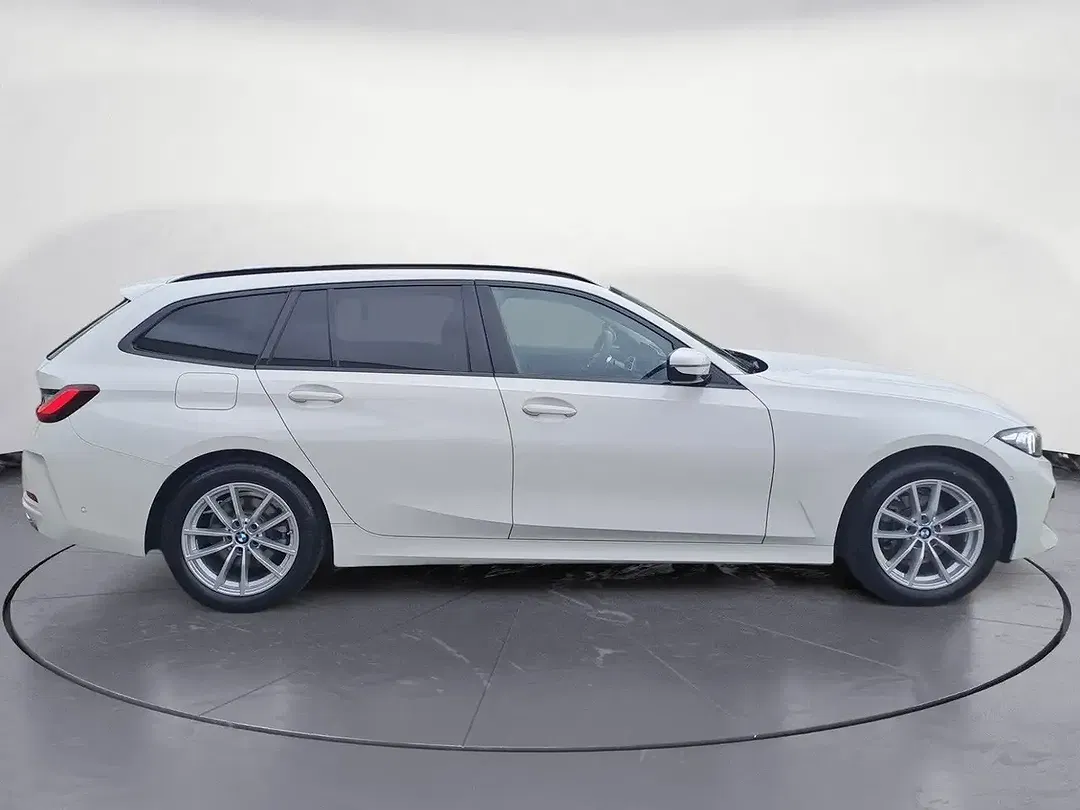 BMW 318 - Thumbnail 5