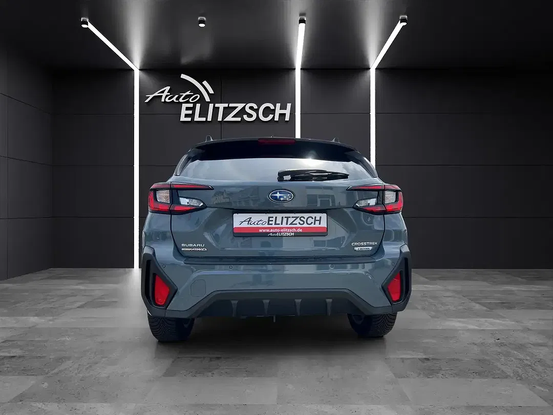 Subaru Crosstrek - Thumbnail 3
