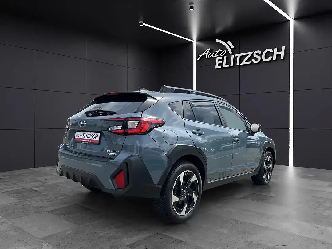 Subaru Crosstrek - Thumbnail 4