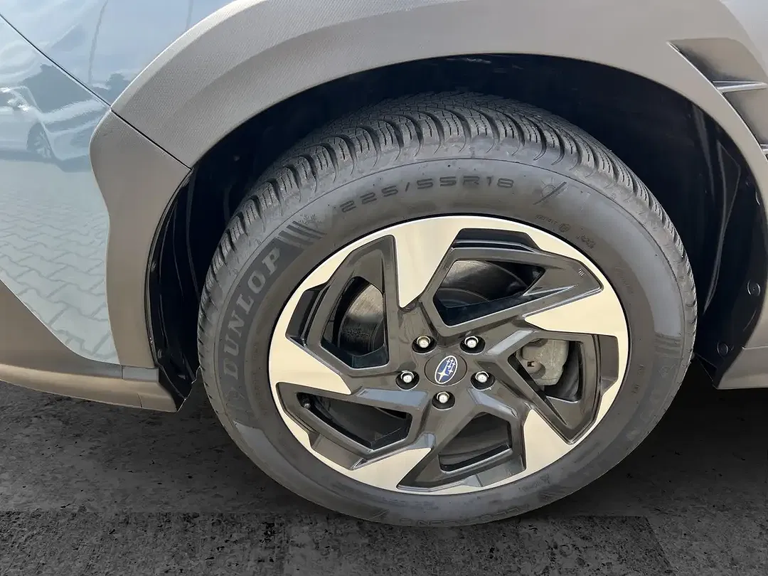 Subaru Crosstrek - Thumbnail 8
