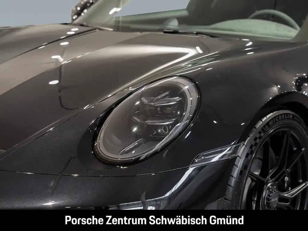 Porsche 992 - Thumbnail 10