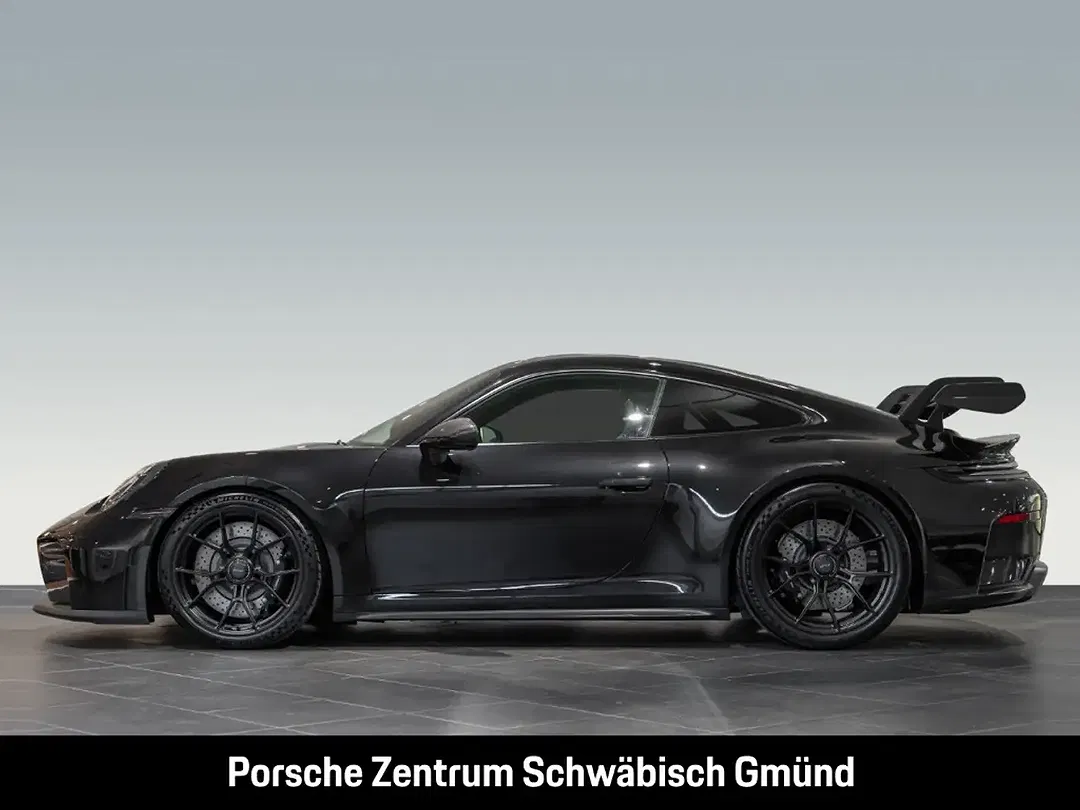 Porsche 992 - Thumbnail 2
