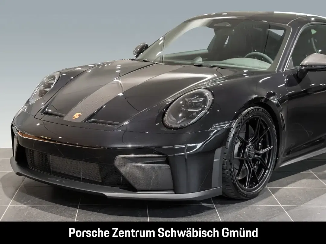 Porsche 992 - Thumbnail 9