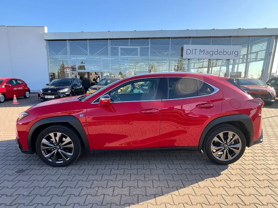 Lexus UX 300h - Thumbnail 2