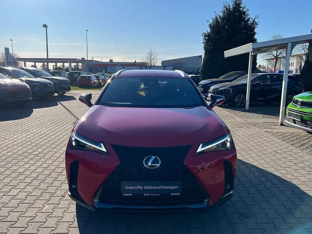 Lexus UX 300h - Thumbnail 8