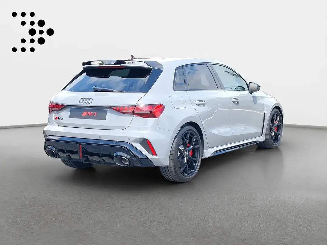 Audi RS3 - Thumbnail 1