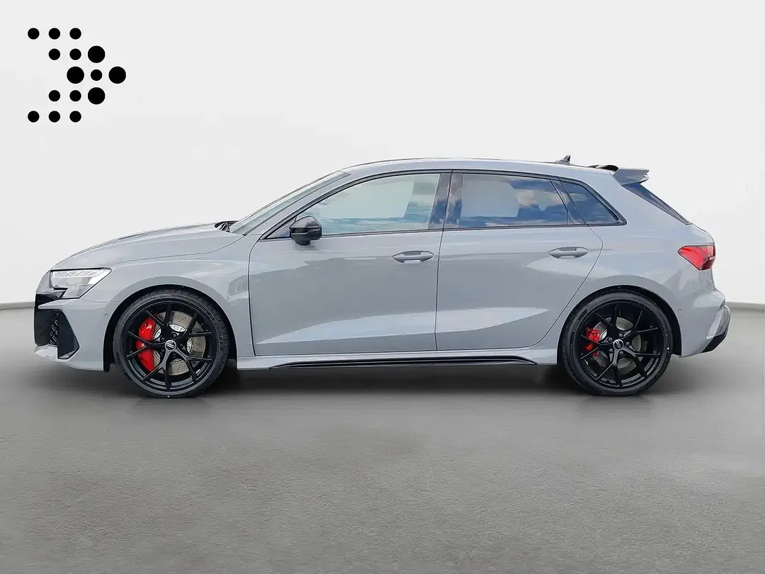 Audi RS3 - Thumbnail 2