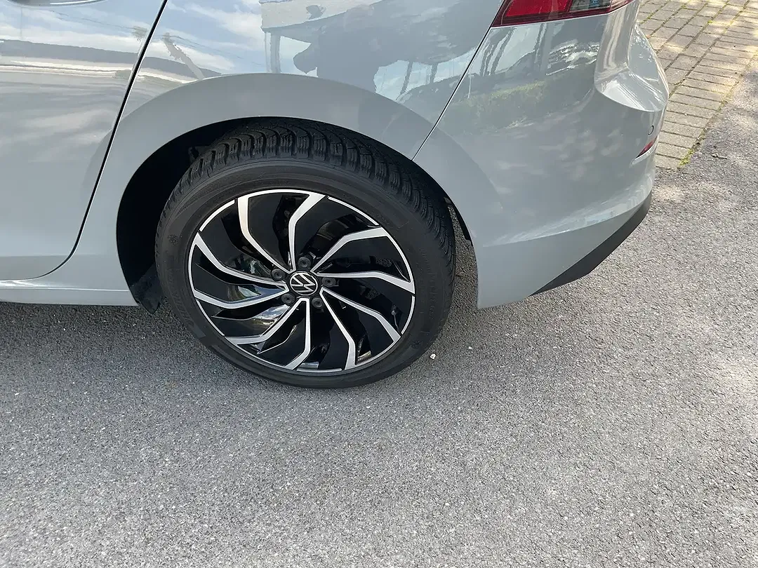 Volkswagen Golf - Thumbnail 3