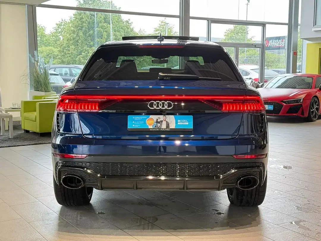 Audi RS Q8 - Thumbnail 5