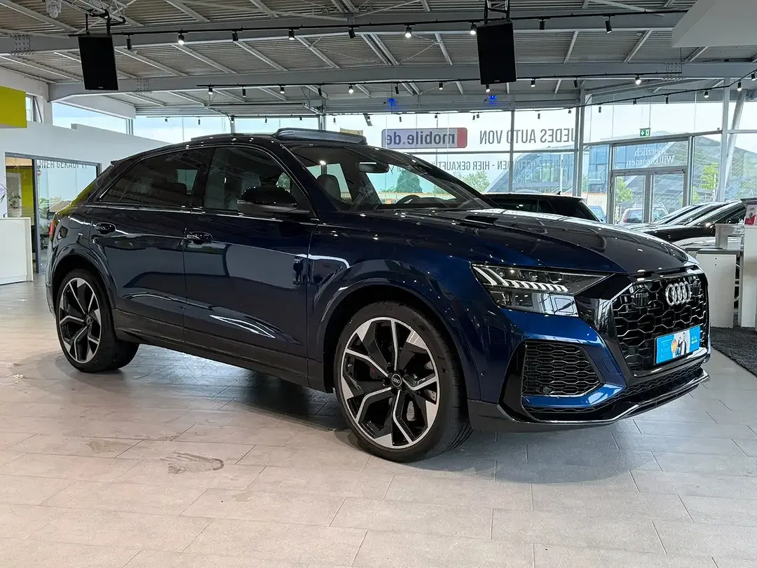 Audi RS Q8 - Thumbnail 9