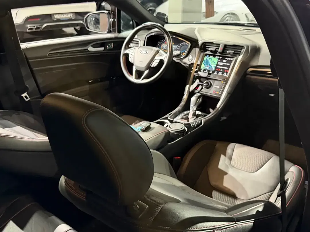 Ford Mondeo - Thumbnail 32