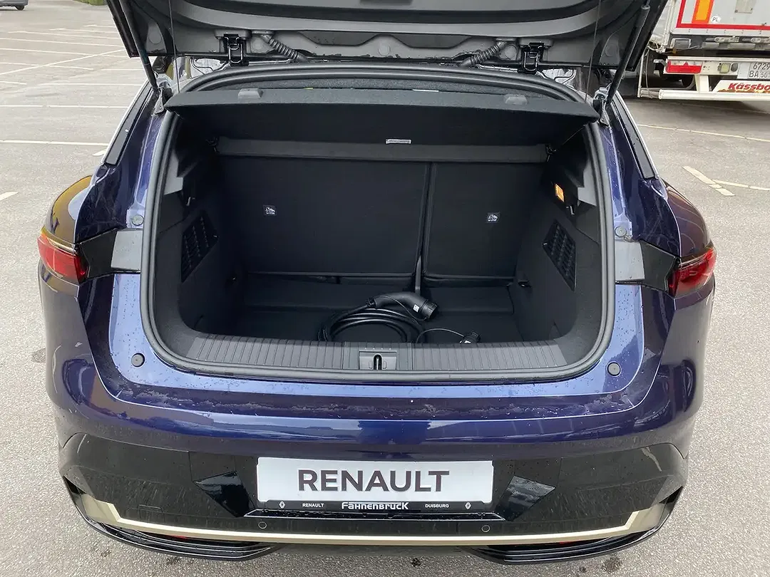 Renault Megane E-Tech - Thumbnail 8
