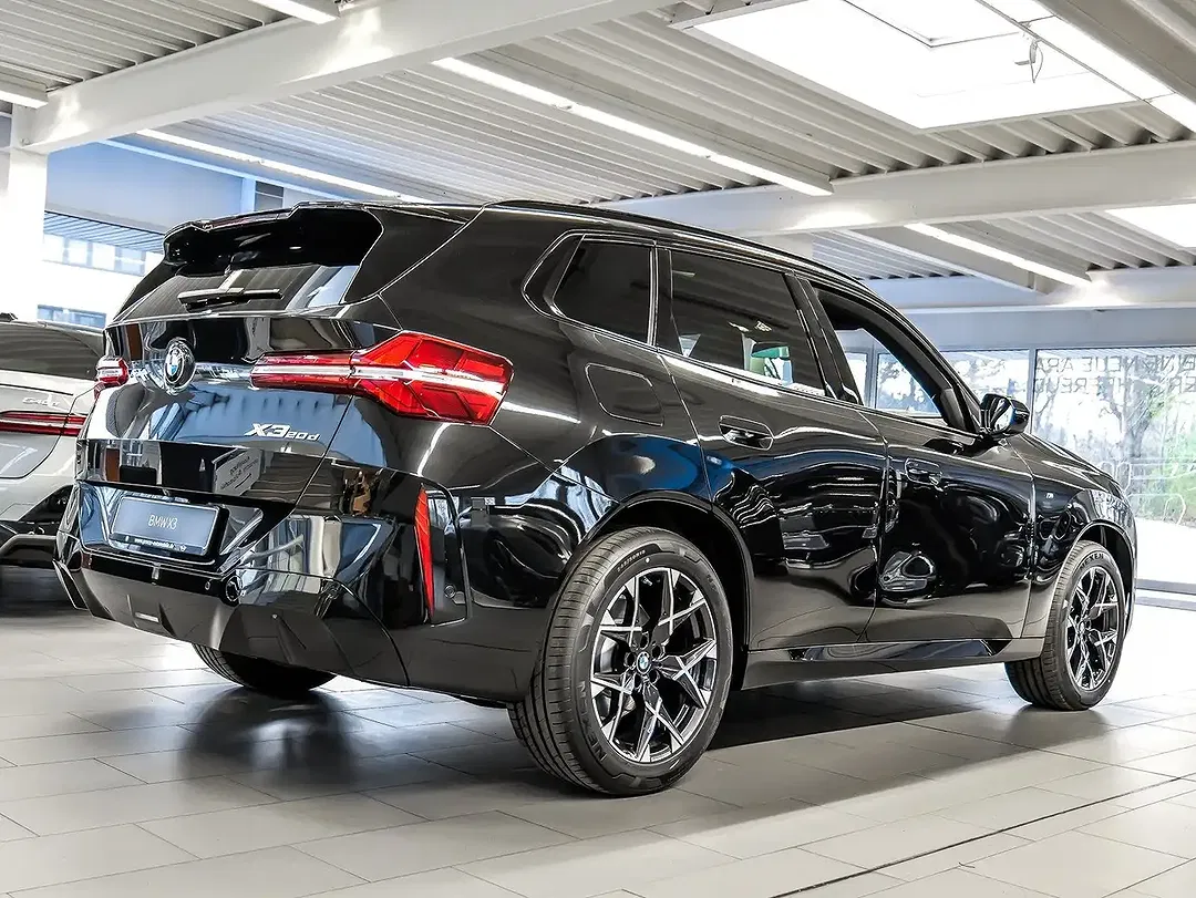 BMW X3 - Thumbnail 2