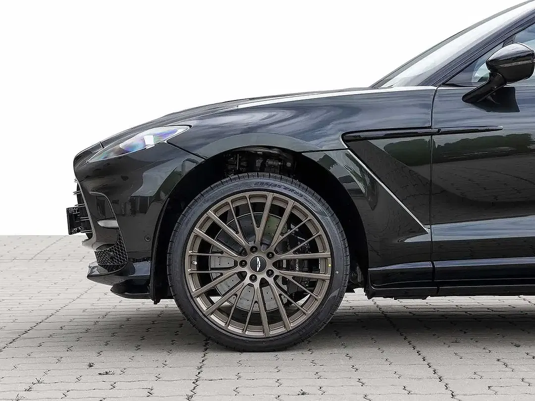 Aston Martin DBX - Thumbnail 14