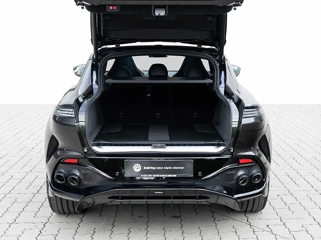 Aston Martin DBX - Thumbnail 6
