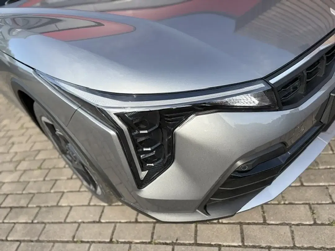 Kia K4 - Thumbnail 3