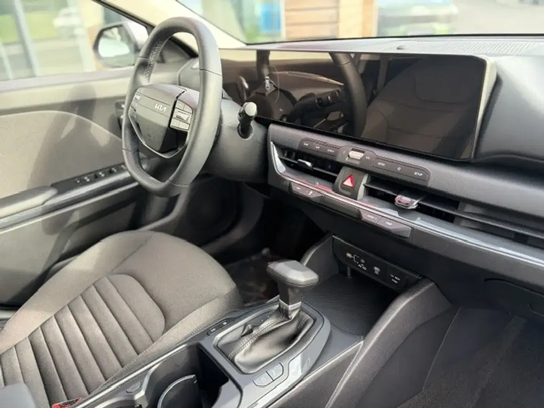 Kia K4 - Thumbnail 5