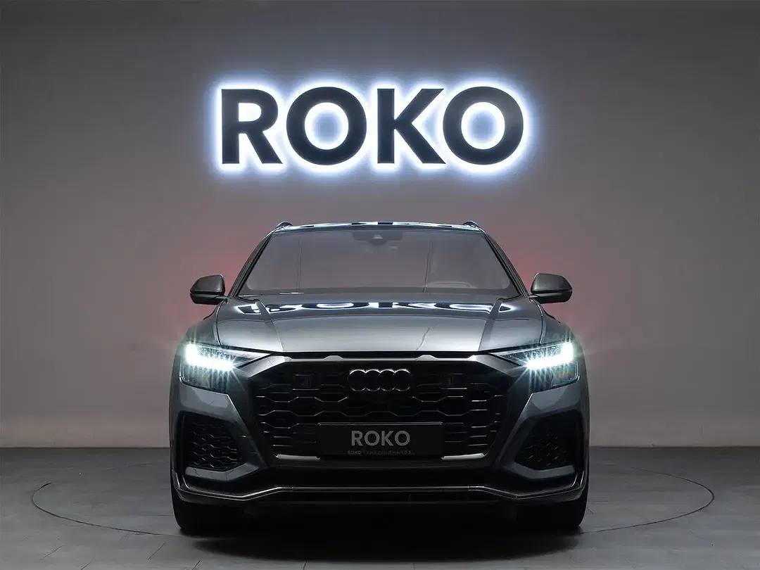 Audi RS Q8 - Thumbnail 2