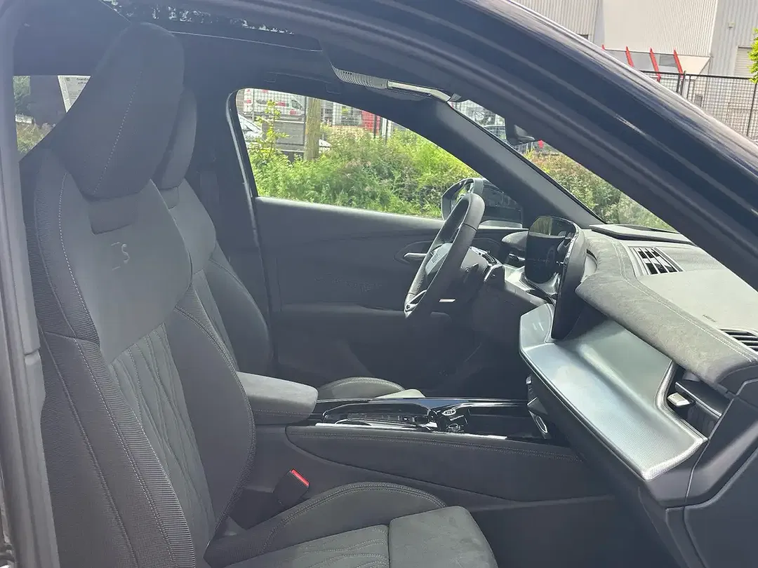 Audi Q3 - Thumbnail 10