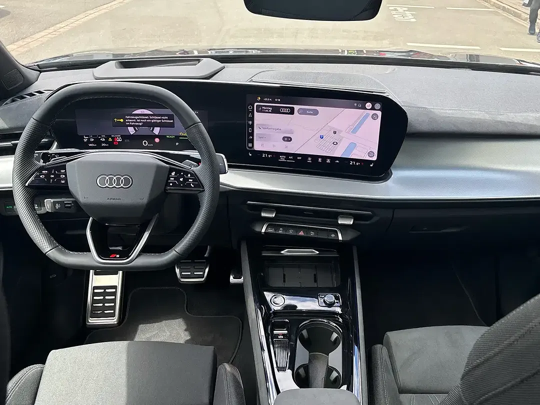 Audi Q3 - Thumbnail 8