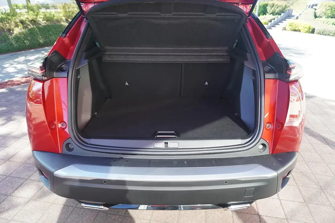 Peugeot 2008 - Thumbnail 4