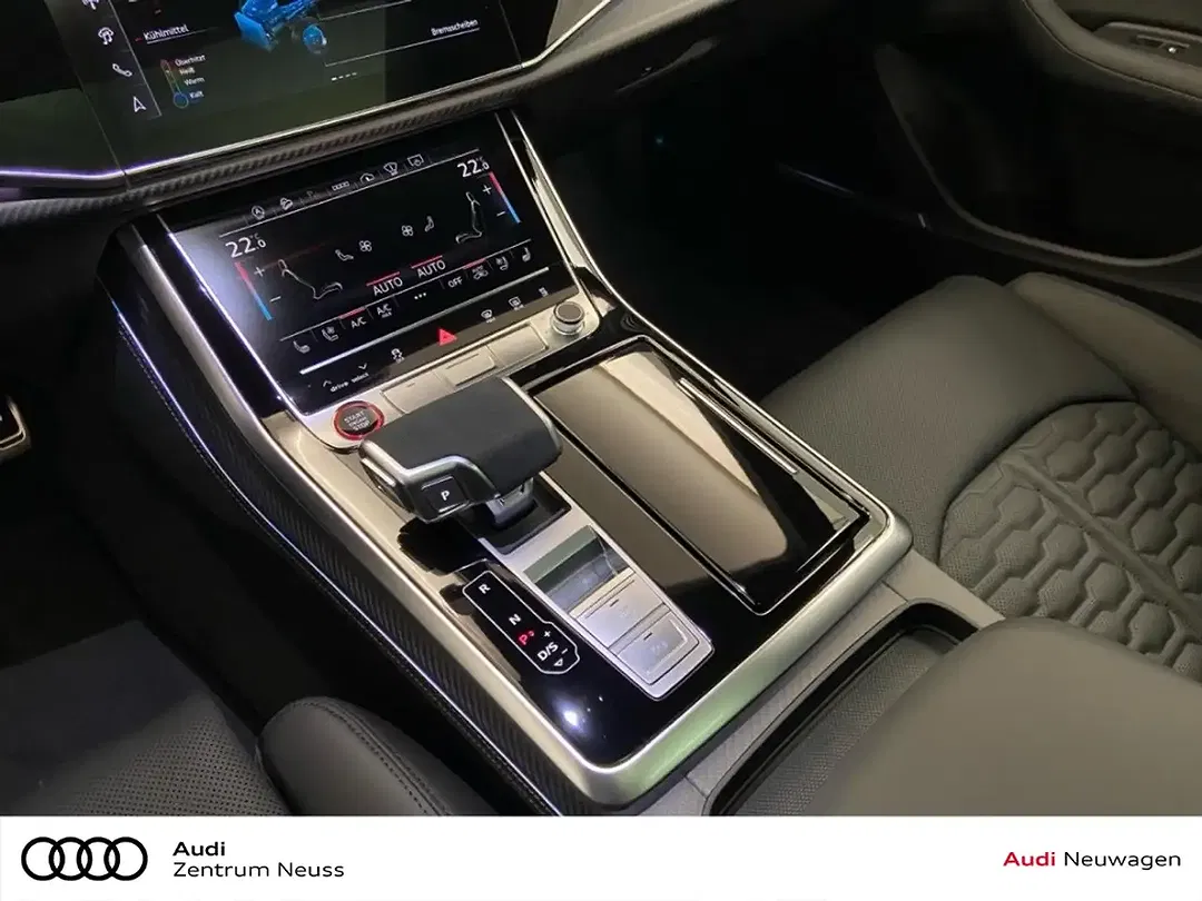 Audi RS Q8 - Thumbnail 13