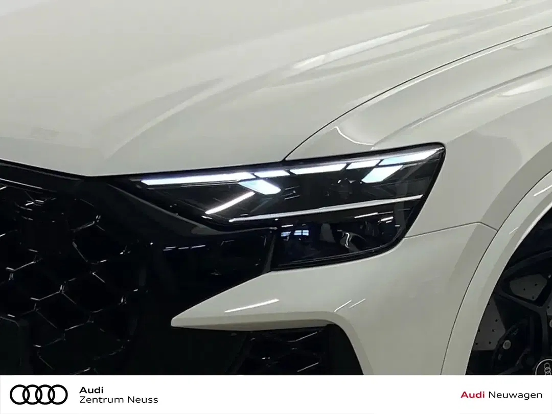 Audi RS Q8 - Thumbnail 5