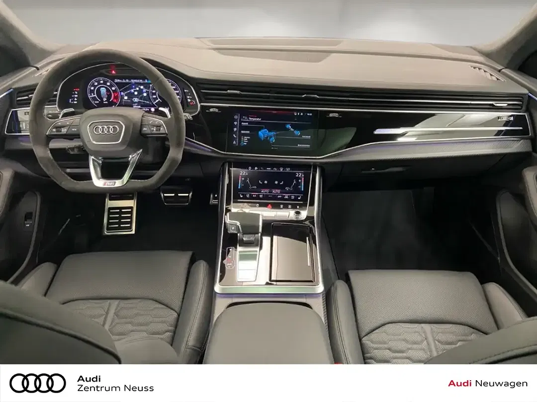 Audi RS Q8 - Thumbnail 6