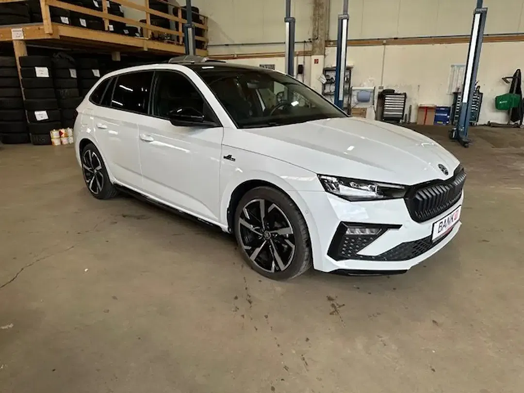 Skoda Scala - Thumbnail 1